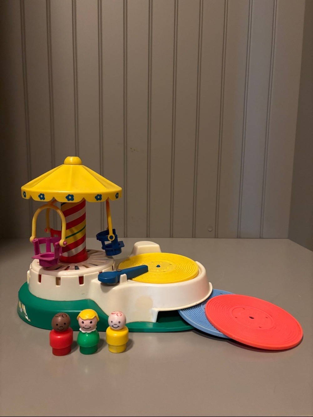 1981 Fisher-Price change A Tune Carousel